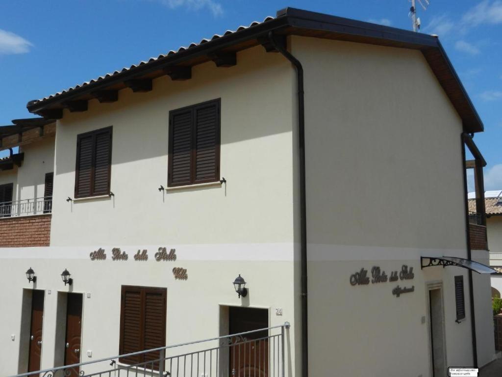 Le Case Del Carmine Con Giardino E Parcheggio A تروبيا المظهر الخارجي الصورة